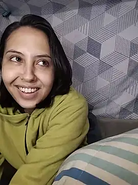 Snapshot of scarletoficial chatting on 4, 7, 2026 scarletoficial online show from 4, 7, 2026
