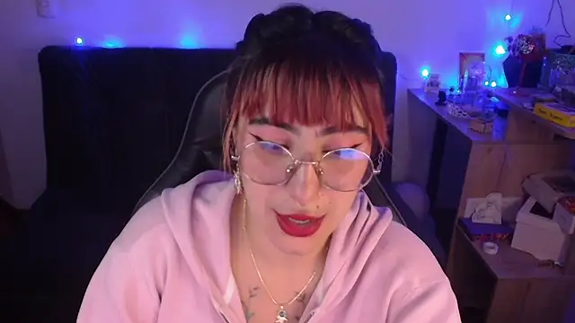 Miacatsito3 online show from 13, 3, 2026