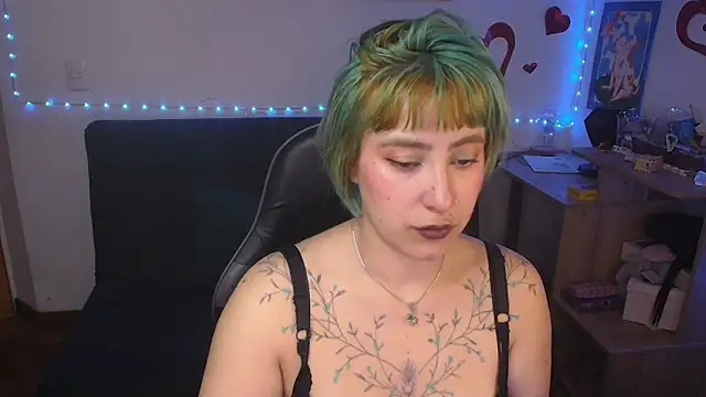 Miacatsito3 online show from 16, 7, 2026