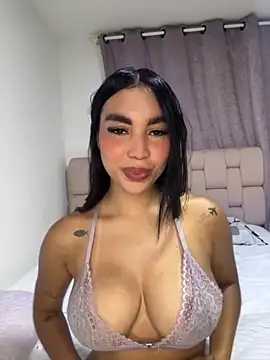 karolaalcendra online show from 21, 10, 2025