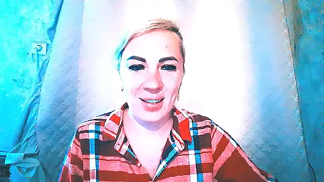 EmmaCat  online show from 15, 9, 2025