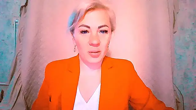 EmmaCat  online show from 28, 9, 2025