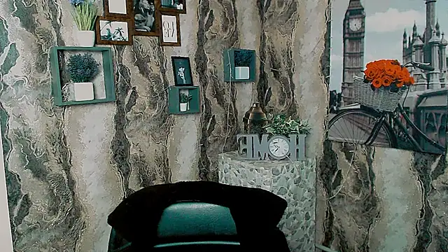 EmmaCat  online show from 1, 10, 2025