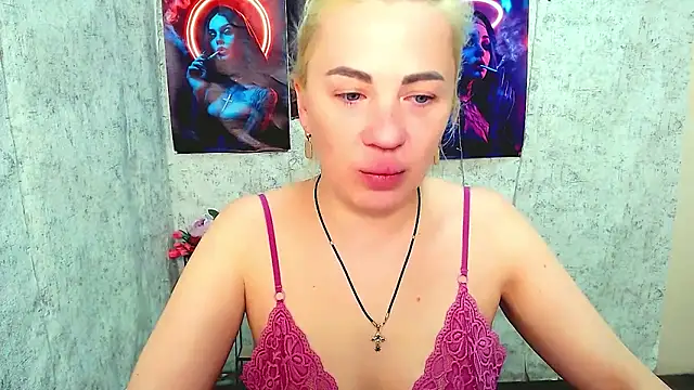 EmmaCat  online show from 23, 3, 2026