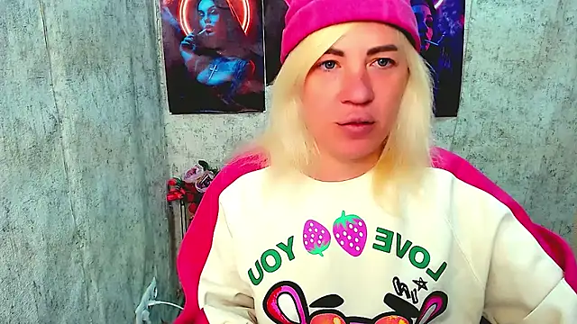 EmmaCat  online show from 25, 3, 2026