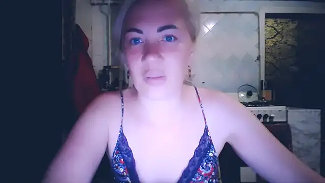 Snapshot of EmmaCat_ chatting on 20, 5, 2026 EmmaCat online show from 20, 5, 2026