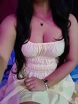 Snapshot of titli2005 chatting on 6, 8, 2026 titli2005 online show from 6, 8, 2026