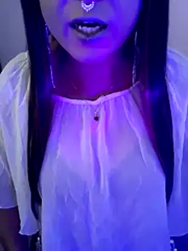 Cutie-Whiskey1 online show from 11, 3, 2026