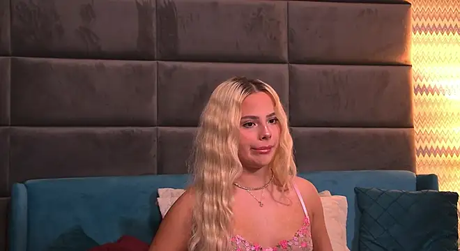 YssabelFox online show from 17, 10, 2025