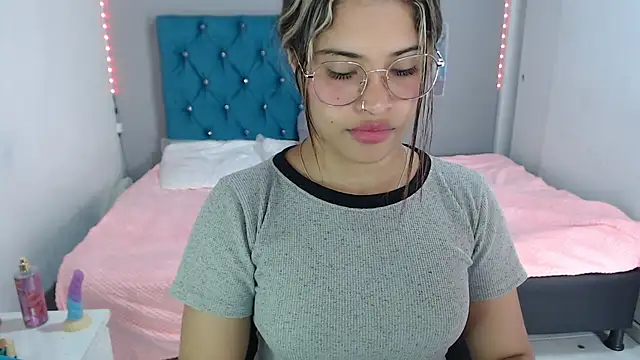 mia sexgirl online show from 1, 7, 2026