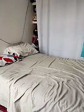 Snapshot of LaraCaliente chatting on 25, 10, 2025 LaraCaliente online show from 25, 10, 2025