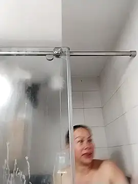 Snapshot of LaraCaliente chatting on 19, 11, 2025 LaraCaliente online show from 19, 11, 2025