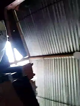 Snapshot of LaraCaliente chatting on 23, 11, 2025 LaraCaliente online show from 23, 11, 2025