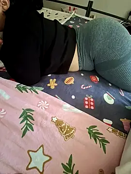 Snapshot of Teealisa chatting on 28, 9, 2025 Teealisa online show from 28, 9, 2025