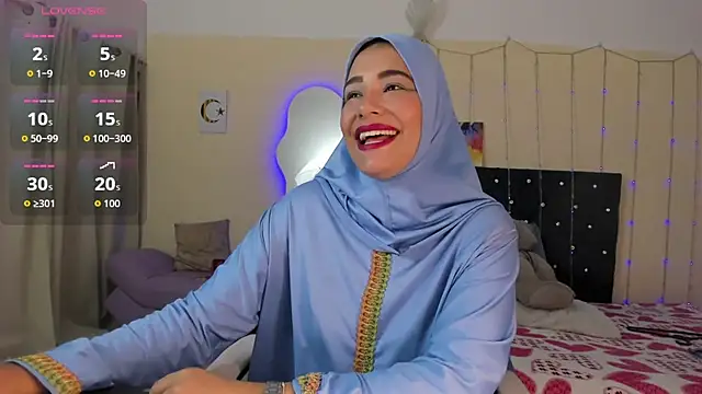 Snapshot of ShanaJamil chatting on 7, 5, 2026 ShanaJamil online show from 7, 5, 2026