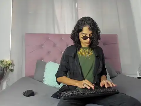 EthanBlackwoodd online show from 9, 10, 2025