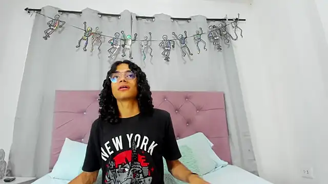 EthanBlackwoodd online show from 23, 11, 2025