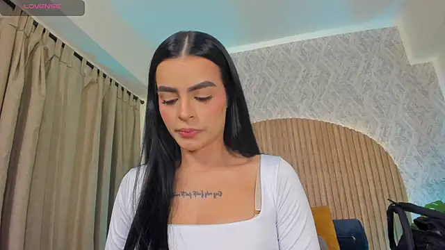 Sophiie Belle online show from 11, 10, 2025