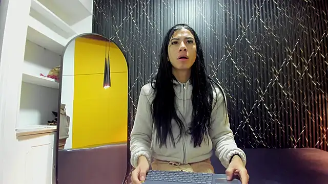 Snapshot of Miss_Ariaa chatting on 25, 11, 2025 Miss Ariaa online show from 25, 11, 2025