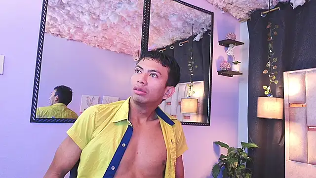 Snapshot of Marcello_Nova chatting on 23, 9, 2025 Marcello Nova online show from 23, 9, 2025