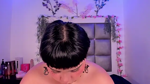 abbiecollins js online show from 22, 7, 2026