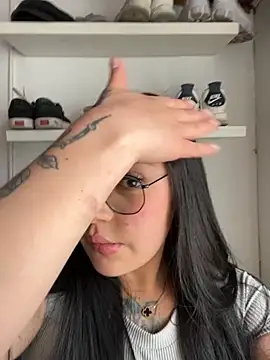 Damian and Jennifer online show from 24, 9, 2025