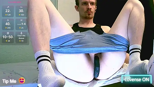 Snapshot of britlad77 chatting on 29, 9, 2025 britlad77 online show from 29, 9, 2025