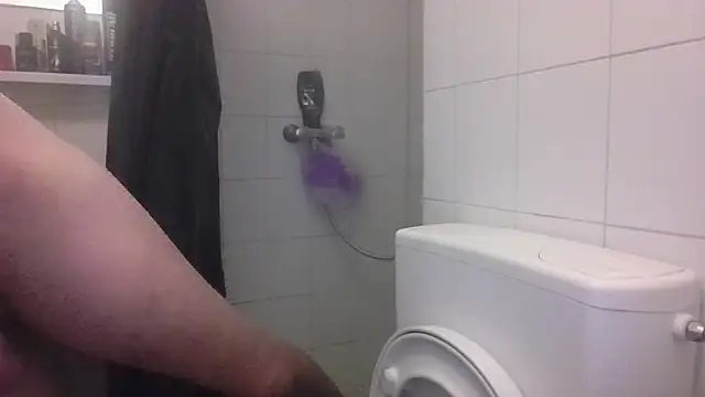 Snapshot of steef070 chatting on 11, 10, 2025 steef070 online show from 11, 10, 2025