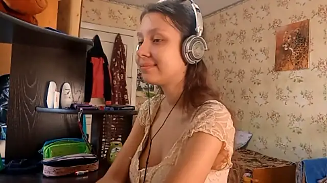 Snapshot of QutieDaSweet chatting on 22, 9, 2025 QutieDaSweet online show from 22, 9, 2025