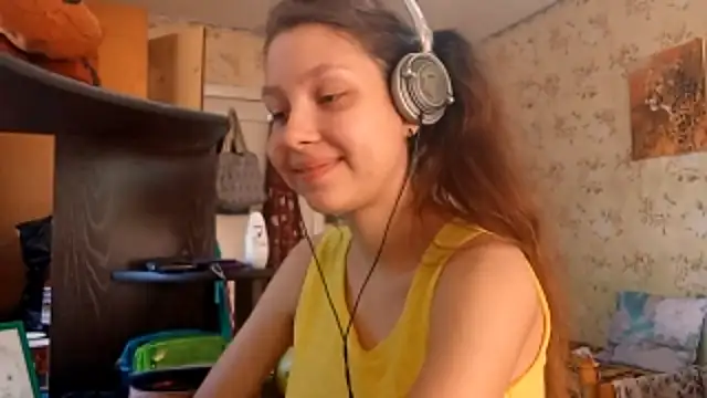 Snapshot of QutieDaSweet chatting on 26, 9, 2025 QutieDaSweet online show from 26, 9, 2025