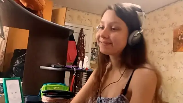 Snapshot of QutieDaSweet chatting on 29, 9, 2025 QutieDaSweet online show from 29, 9, 2025