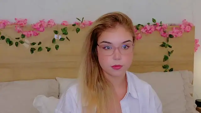 Lilith Bonheur online show from 29, 11, 2025