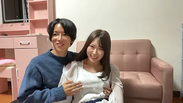 Snapshot of komei_abe chatting on 23, 10, 2025 komei abe online show from 23, 10, 2025