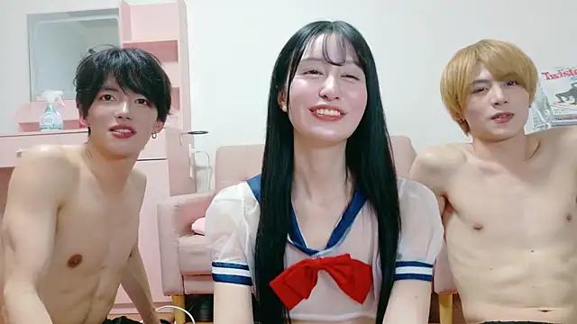 Snapshot of komei_abe chatting on 24, 11, 2025 komei abe online show from 24, 11, 2025