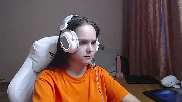 Snapshot of SharybbFace chatting on 1, 10, 2025 SharybbFace online show from 1, 10, 2025