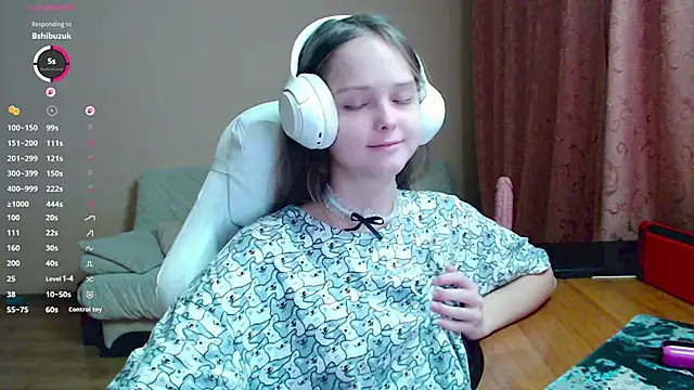 Snapshot of SharybbFace chatting on 6, 11, 2025 SharybbFace online show from 6, 11, 2025