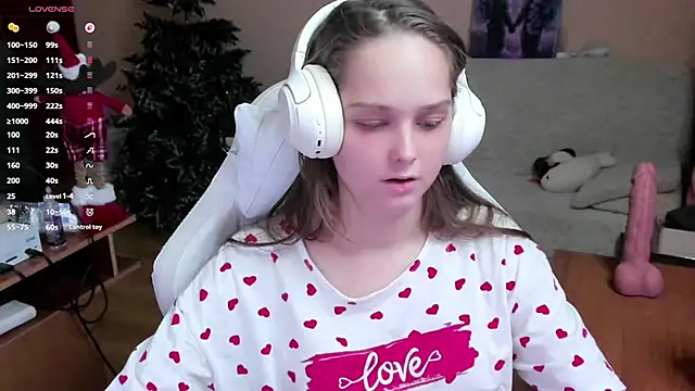 Snapshot of SharybbFace chatting on 1, 12, 2025 SharybbFace online show from 1, 12, 2025