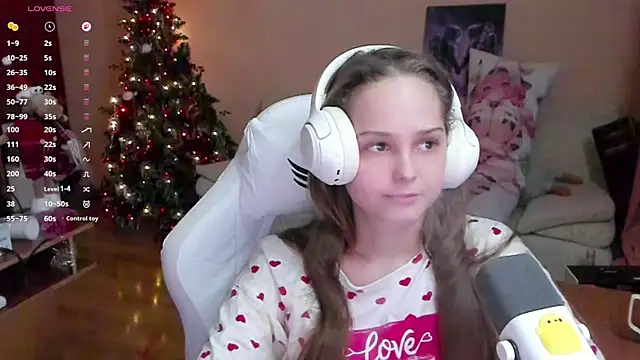 Snapshot of SharybbFace chatting on 16, 12, 2025 SharybbFace online show from 16, 12, 2025