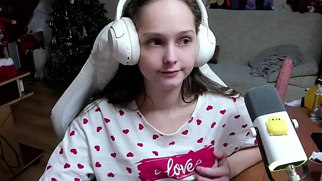 Snapshot of SharybbFace chatting on 8, 1, 2026 SharybbFace online show from 8, 1, 2026