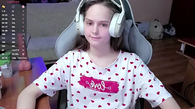 Snapshot of SharybbFace chatting on 10, 2, 2026 SharybbFace online show from 10, 2, 2026