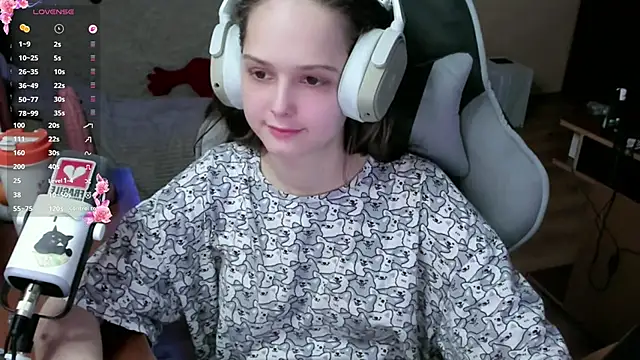 Snapshot of SharybbFace chatting on 25, 2, 2026 SharybbFace online show from 25, 2, 2026