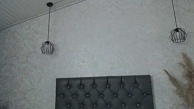 Sabriinaa Foxx online show from 13, 4, 2026