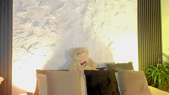 Snapshot of joselin_rouse chatting on 17, 12, 2025 joselin rouse online show from 17, 12, 2025