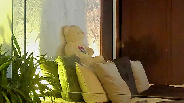 Snapshot of joselin_rouse chatting on 5, 1, 2026 joselin rouse online show from 5, 1, 2026