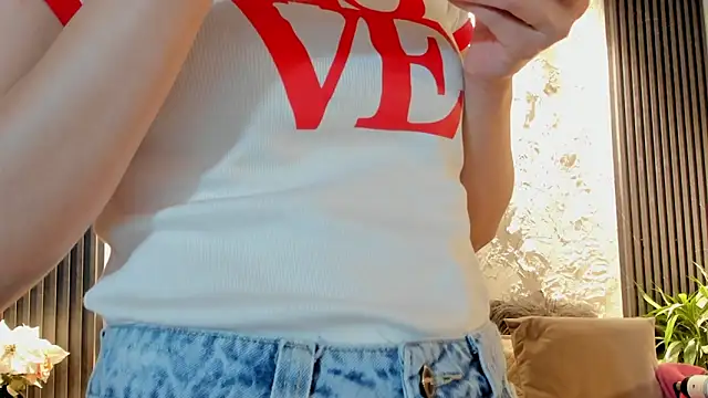 Snapshot of joselin_rouse chatting on 13, 3, 2026 joselin rouse online show from 13, 3, 2026