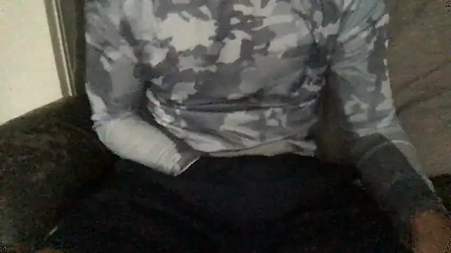 Snapshot of flambeur93 chatting on 9, 10, 2025 flambeur93 online show from 9, 10, 2025