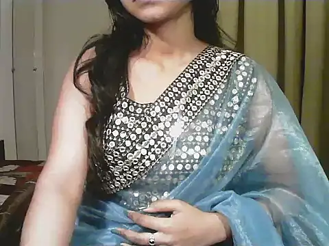 short girl  online show from 10, 1, 2026