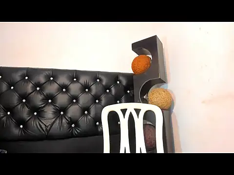 valeriapinkxx online show from 8, 4, 2026