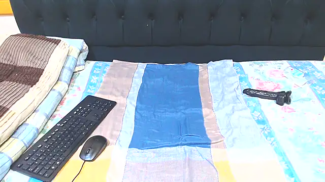 Snapshot of SexyBeverly_ chatting on 6, 10, 2025 SexyBeverly online show from 6, 10, 2025