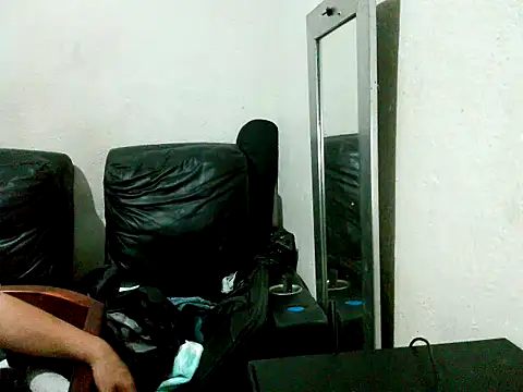Snapshot of AndreaSissySlut chatting on 27, 6, 2026 AndreaSissySlut online show from 27, 6, 2026